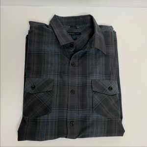 Men's Van Heusen Plaid Button Down Size Large